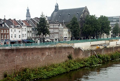 Augustijnenkerk ber Maas