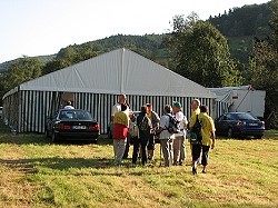 Bitte zum Vergrern und zur Dia-Show anklicken!