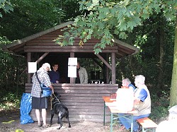 Bitte zum Vergrern und zur Dia-Show anklicken!