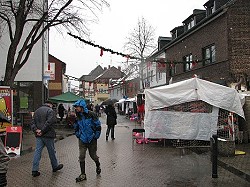 Bitte zum Vergrern und zur Dia-Show anklicken!