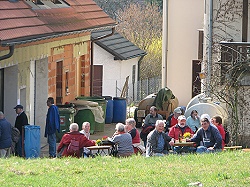 Bitte zum Vergrern und zur Dia-Show anklicken!